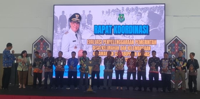 camat-kapuas-kuala-hadiri-rapat-koordinasi-evaluasi-penyelenggaraan-pemerintah-desa-dan-kelembagaan-kedemangan-semester-1-tahun-2024