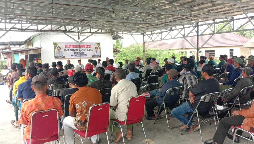 pelatihan-linmas-desa-dalam-program-camat-kapuas-kuala-bina-desa