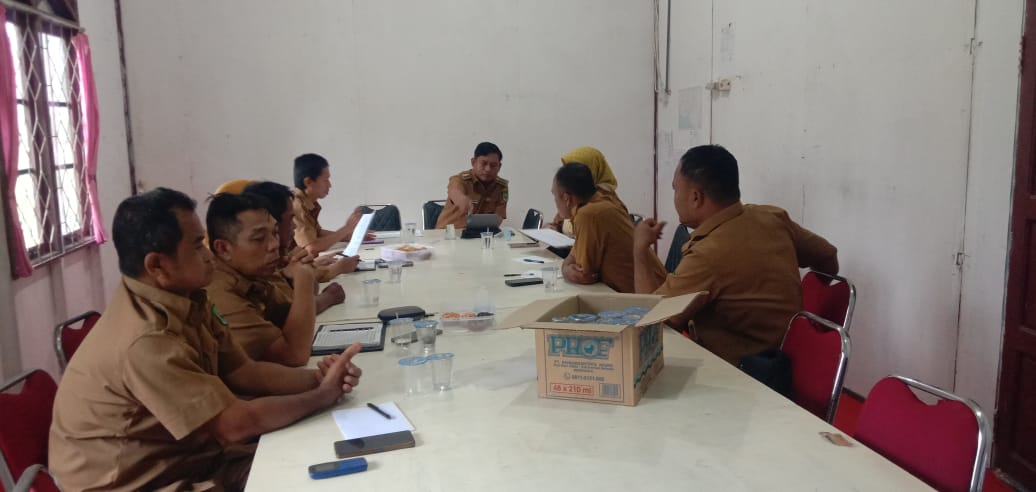 camat-kapuas-kuala-pimpin-rapat-internal-kantor-kecamatan-kapuas-kuala-2