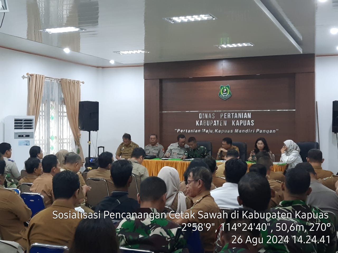 camat-kapuas-kuala-nurcahyono-s-sos-ma-menghadiri-sosialisasi-pencanangan-cetak-sawah-rakyat-csr-di-dinas-pertanian-kabupaten-kapuas